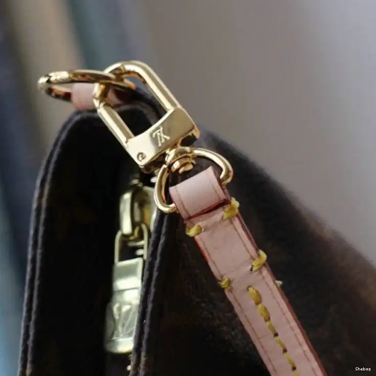 206B570114 Bags LV 0514